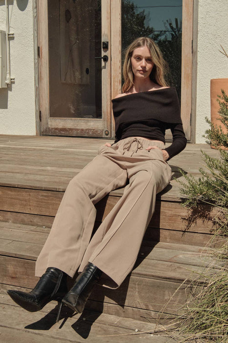 Solid Woven Wide-Leg Pintuck Drawstring Pants | CB9251