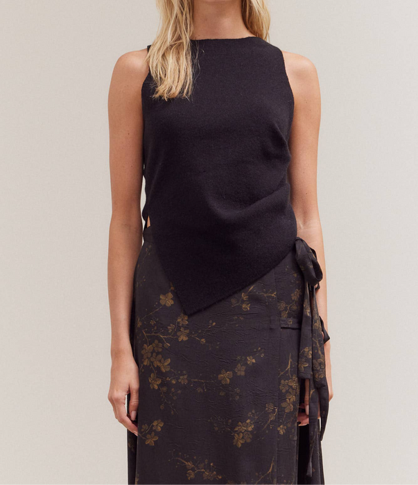 Unbalanced Side Shirring Sleeveless Knit Top | CT9253