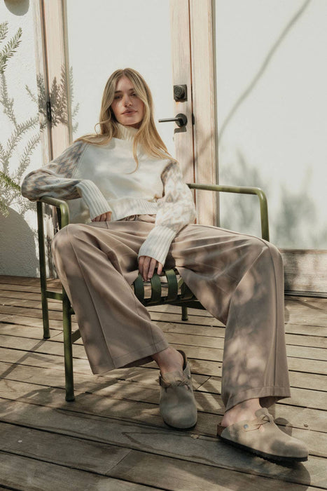Solid Woven Wide-Leg Pintuck Drawstring Pants | CB9251